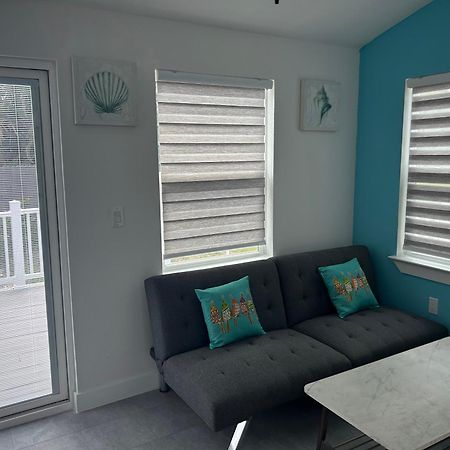 Perfect Getaway-Lovely Cottage House- Near Beaches Nokomis Buitenkant foto
